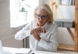 does als cause numbness